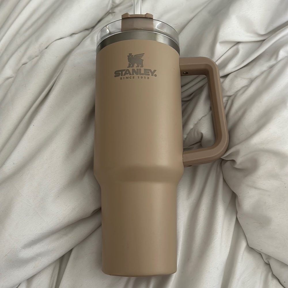 Stanley 40oz Tumbler LIMITED EDITION DRIFTWOOD